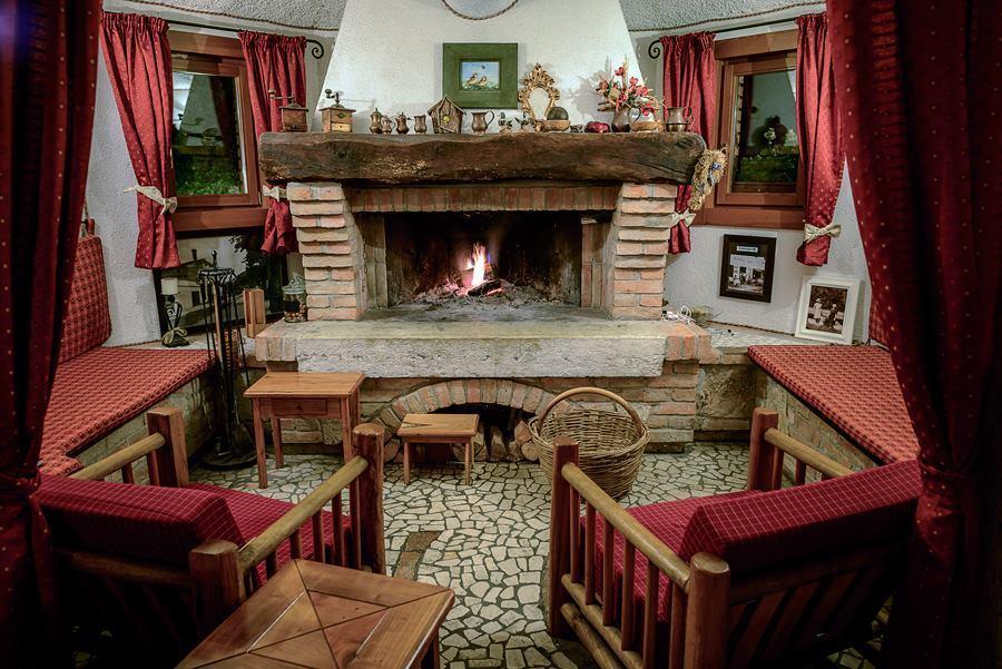 Hotel Calvi-Ristorante Mainor Vittorio Veneto Bagian luar foto