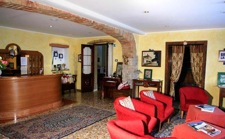 Hotel Calvi-Ristorante Mainor Vittorio Veneto Bagian luar foto
